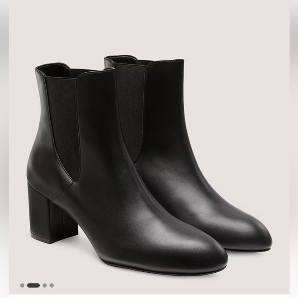 Stuart Weitzman Yuliana Black Leather Chelsea Boots Size 7B